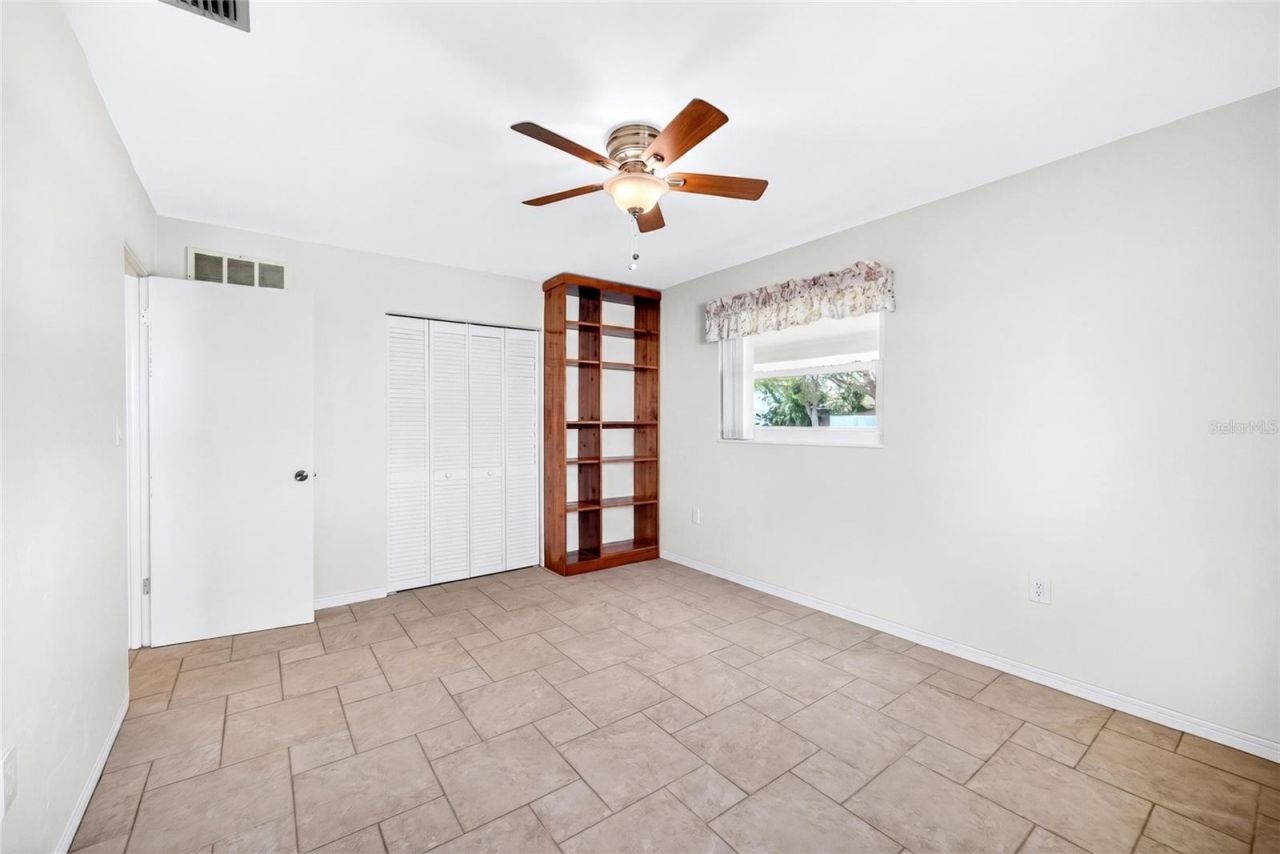 6074 28th Avenue N, Saint Petersburg, FL 33710 Photo