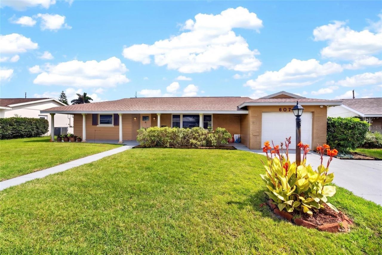6074 28th Avenue N, Saint Petersburg, FL 33710 Photo