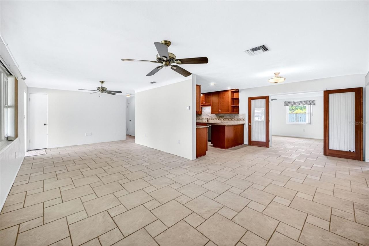 6074 28th Avenue N, Saint Petersburg, FL 33710 Photo