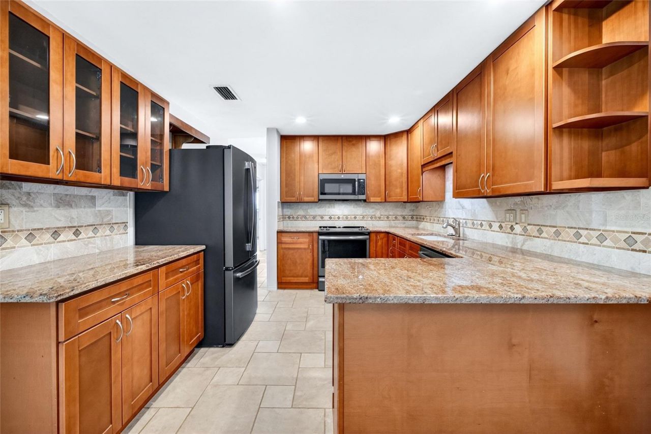 6074 28th Avenue N, Saint Petersburg, FL 33710 Photo