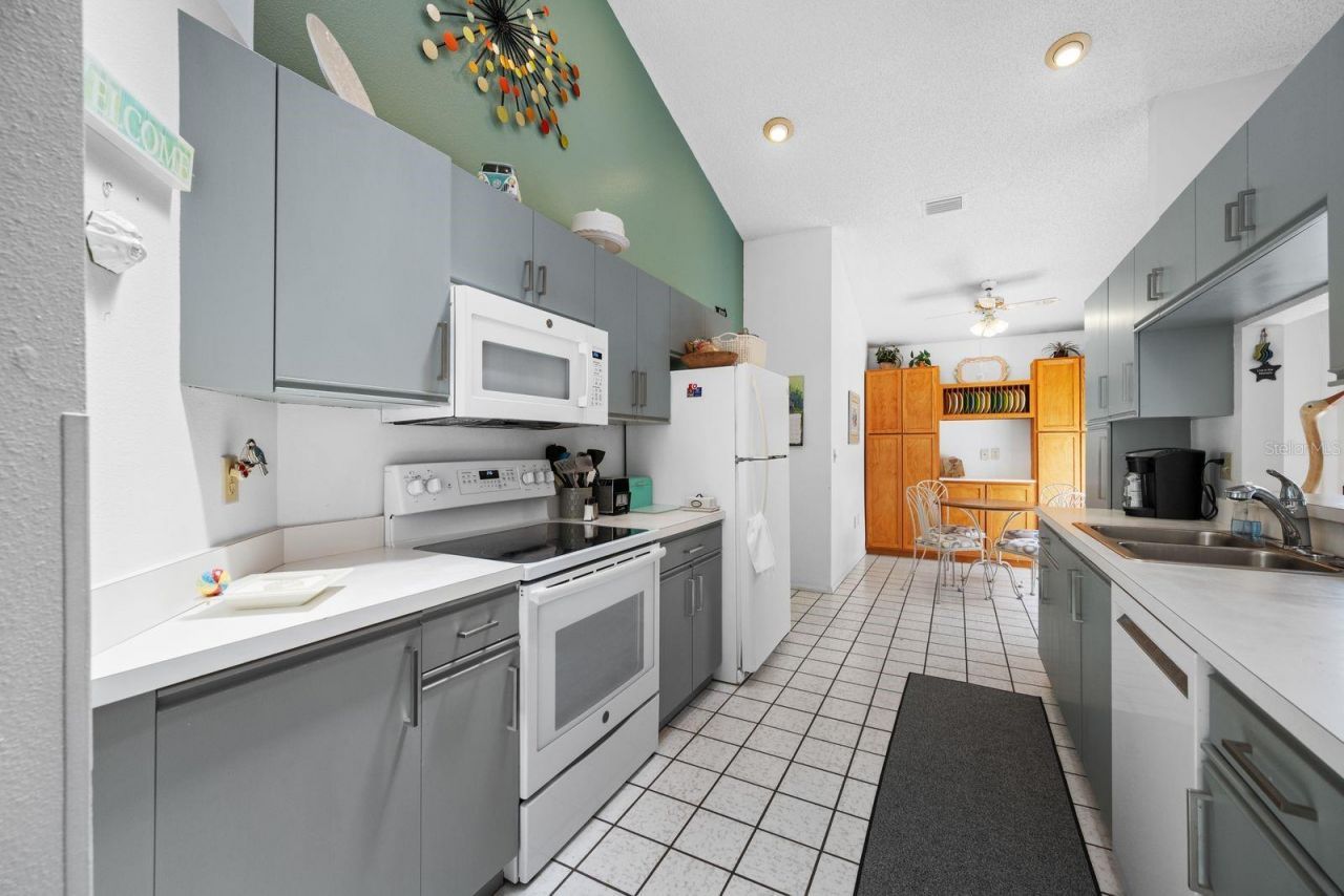 3886 40th Avenue W, Bradenton, FL 34205 Photo