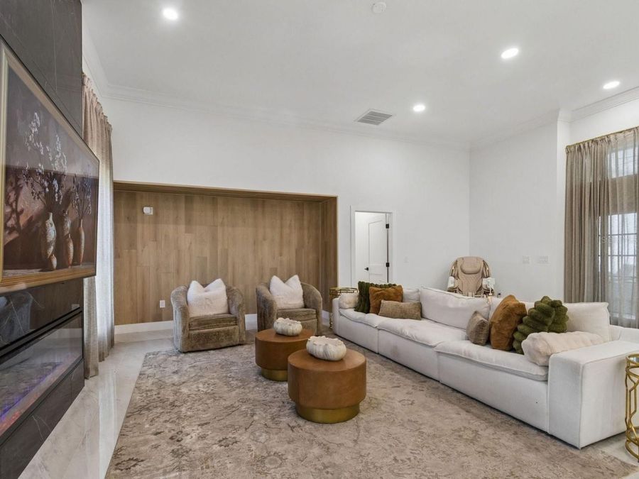 Property Image 54