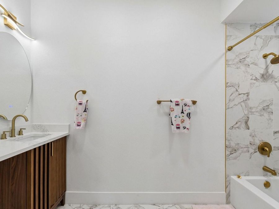 Property Image 71