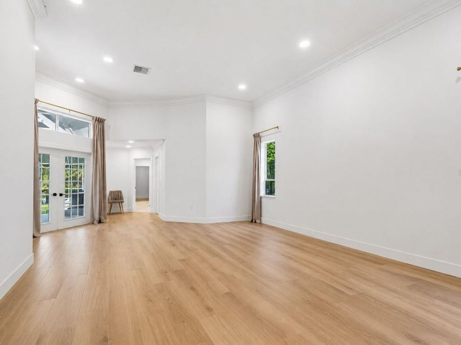 Property Image 83