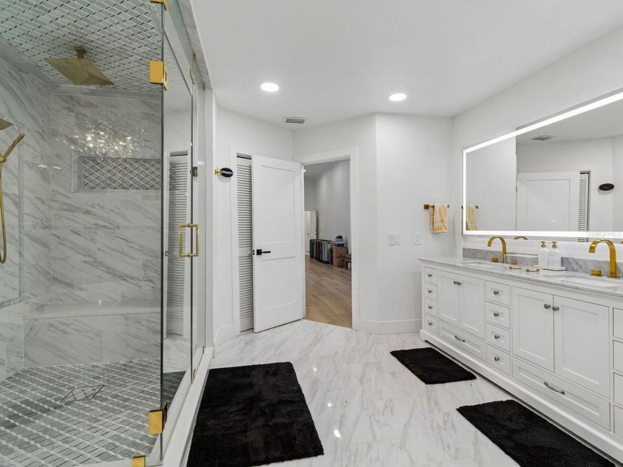 Property Image 86
