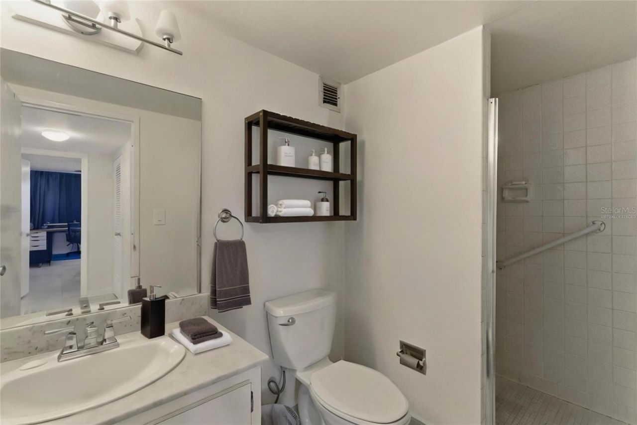 500 Three Islands Boulevard, Unit 1008, Hallandale Beach, FL 33009 Photo