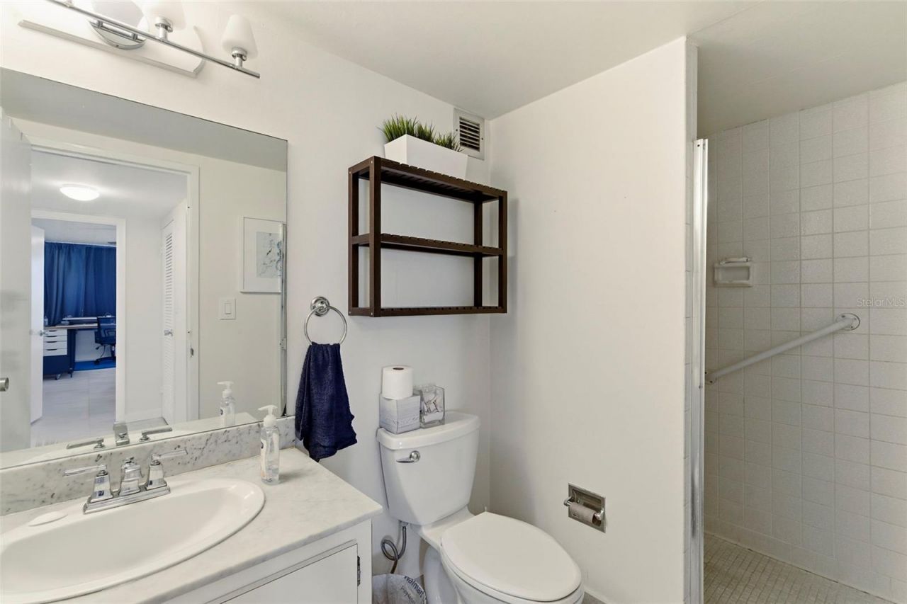 500 Three Islands Boulevard, Unit 1008, Hallandale Beach, FL 33009 Photo