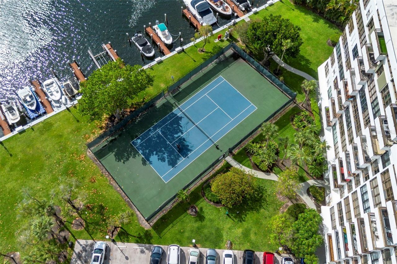 500 Three Islands Boulevard, Unit 1008, Hallandale Beach, FL 33009 Photo