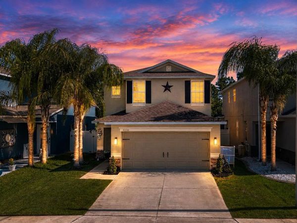 11330 VILLAS ON THE GREEN DRIVE , RIVERVIEW, FL 33579