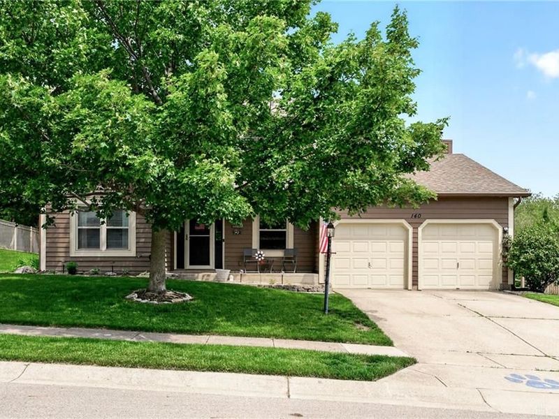 140 Lemonwood Court, Springboro, OH 45066 Photo 2