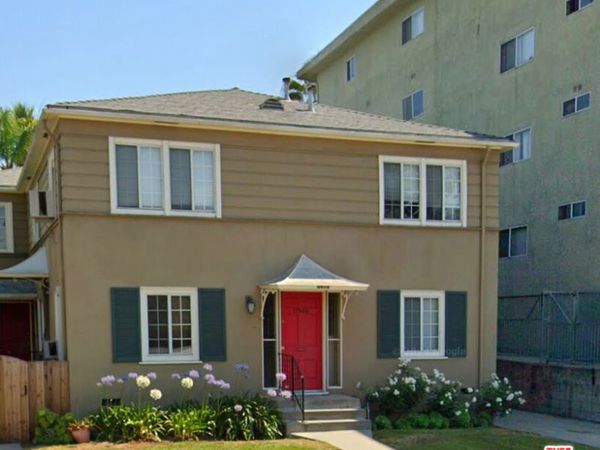 11928 Magnolia Boulevard, Valley Village, CA 91607