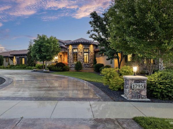 1795 N Moon Bello Way, Eagle, ID 83616