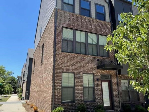 404 Spearfield Lane , Charlotte, NC 28205