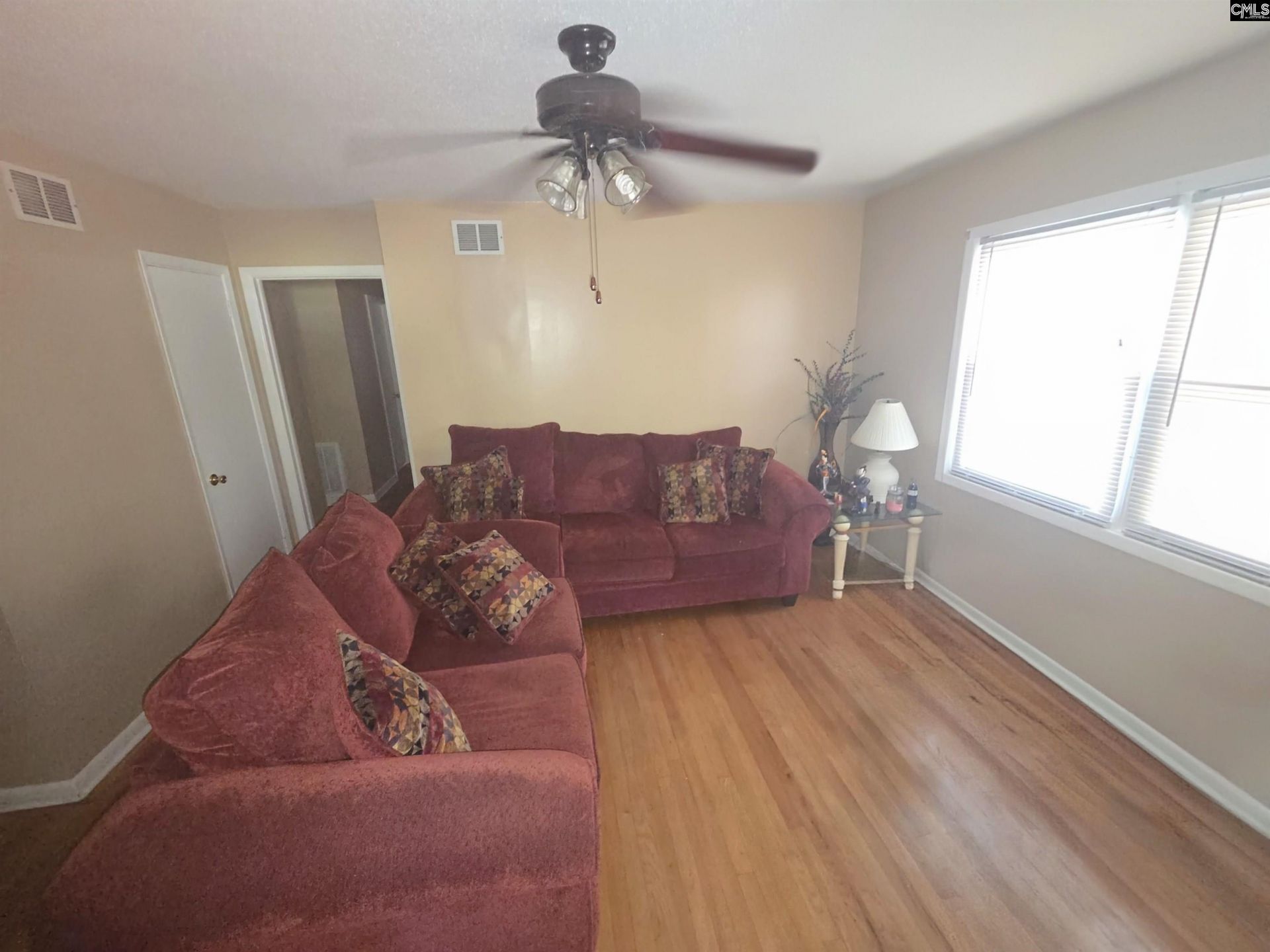 2021 Morninglo Lane  Photo 5