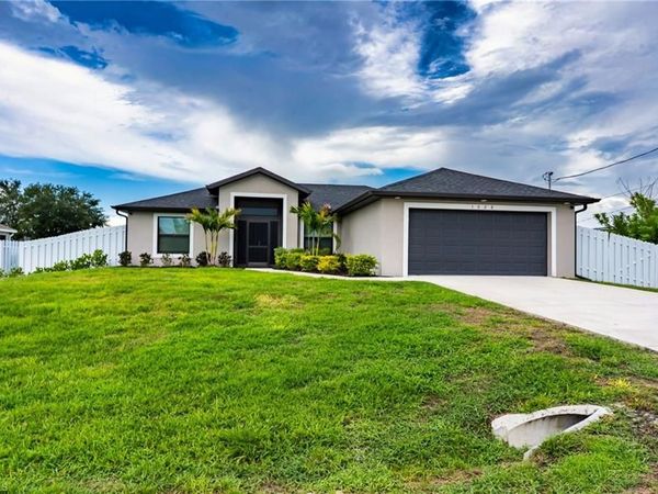 1028 Champion AVE , LEHIGH ACRES, FL 33971