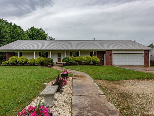 11579 Ranchwood Road , Prairie Grove, AR 72753
