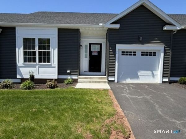 90 Apple, Unit 190, Southington, CT 06489
