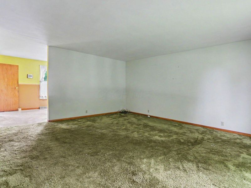 59 Carey Lane, Heath, OH 43056 Photo 4