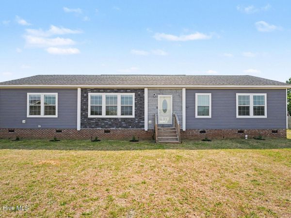 107 Cottonwood Court, Kenly, NC 27542