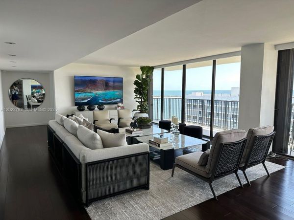 1450 Brickell Bay Dr , Unit 1907, Miami, FL 33131