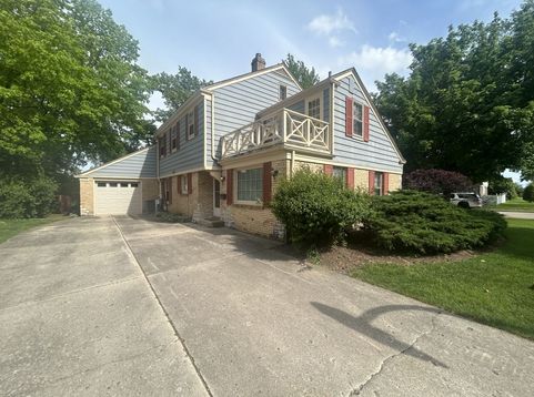Main Photo