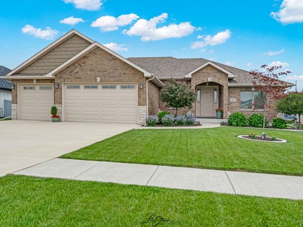1995 Craftsman Avenue , Bourbonnais, IL 60914