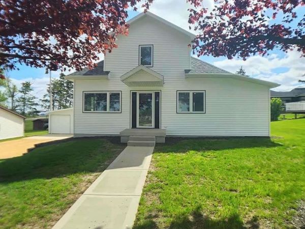 750 Main Street, Highland, WI 53543