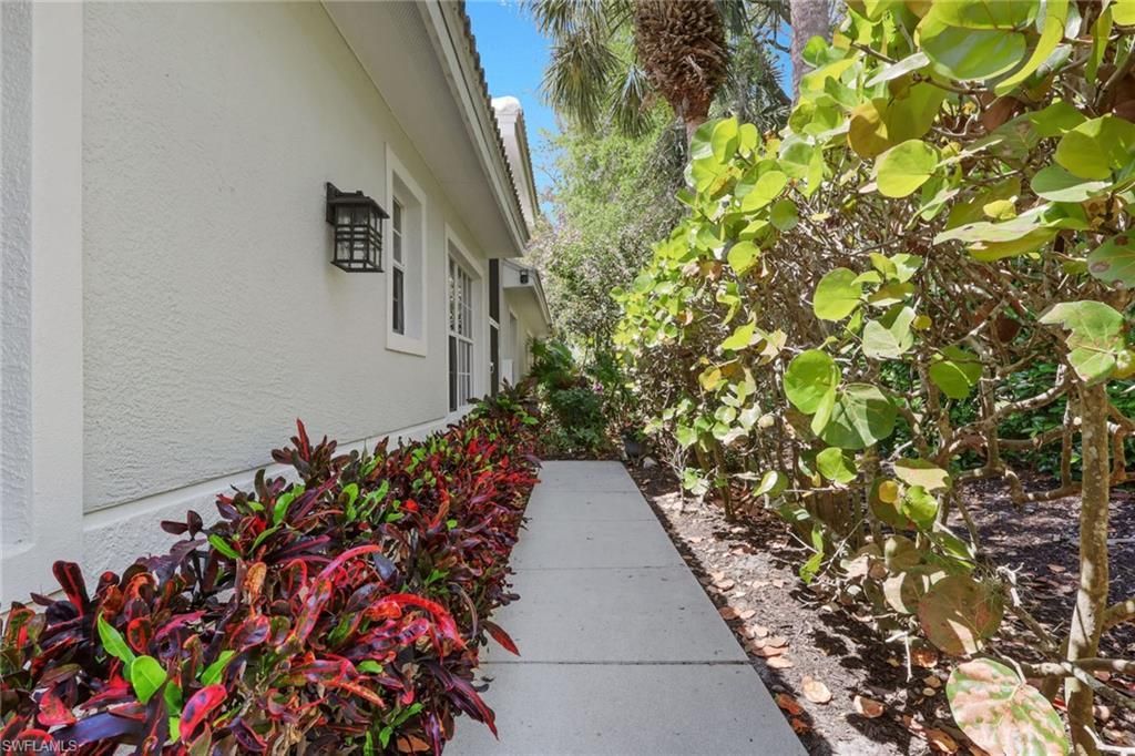 4501 Cardinal Cove Ln, Naples, FL 34114 Photo