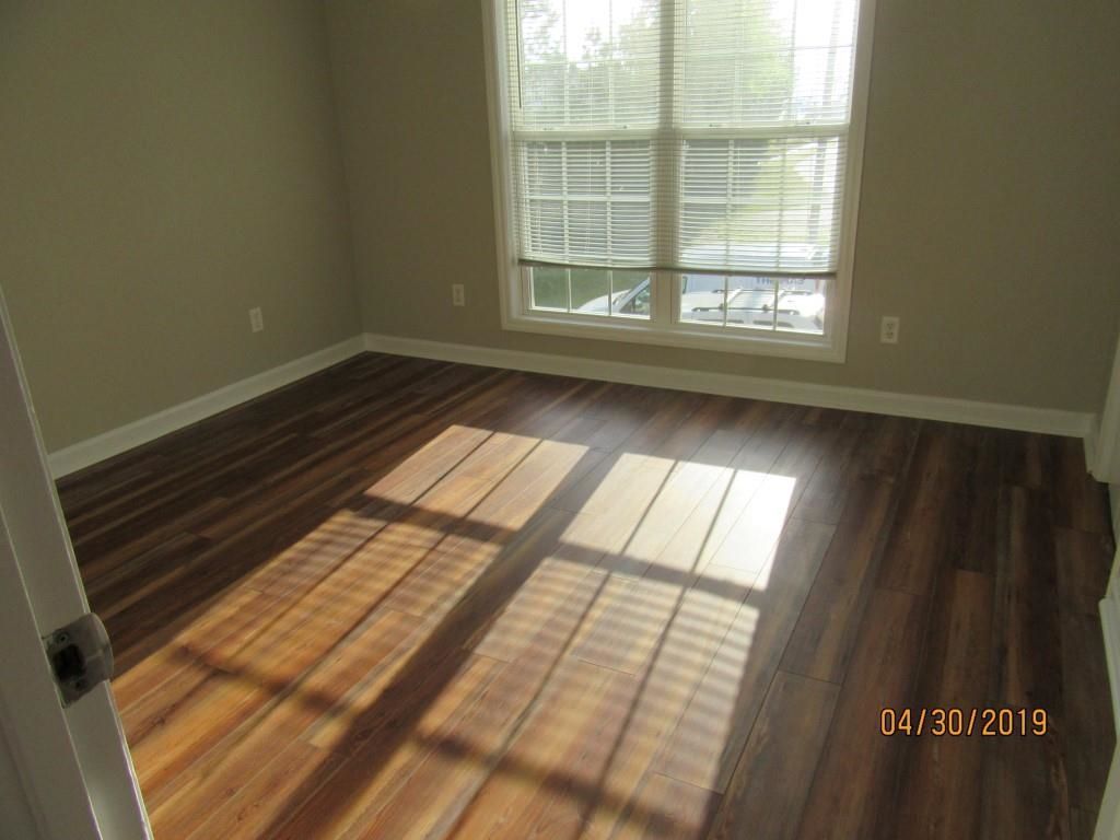 189 Sawhorse Dr.  Photo 10