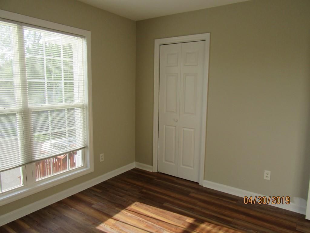 189 Sawhorse Dr.  Photo 11