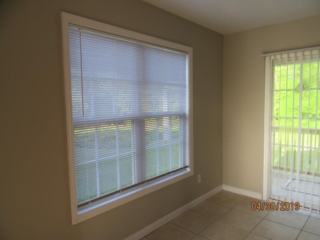 189 Sawhorse Dr.  Photo 9