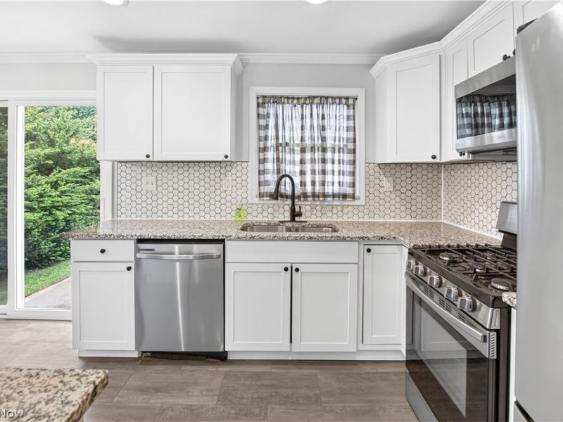 3811 N Sunnyfield Drive, Copley, OH 44321 Photo 11