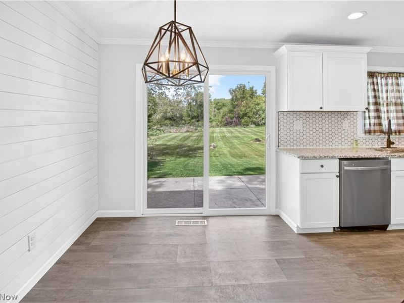 3811 N Sunnyfield Drive, Copley, OH 44321 Photo 8