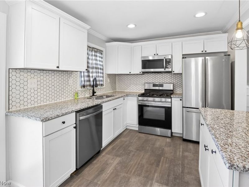3811 N Sunnyfield Drive, Copley, OH 44321 Photo 9