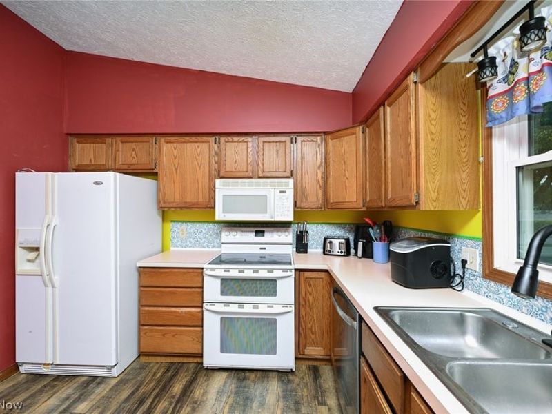 5323 Francesca Street NE, Louisville, OH 44641 Photo 24