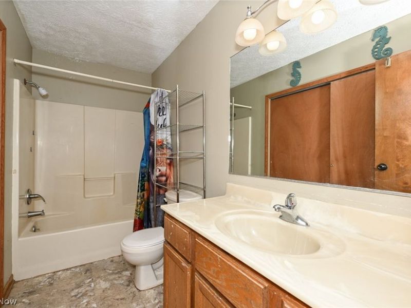 5323 Francesca Street NE, Louisville, OH 44641 Photo 43