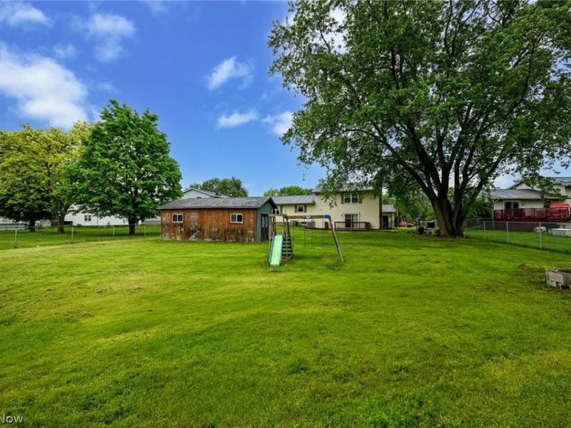 5323 Francesca Street NE, Louisville, OH 44641 Photo 6