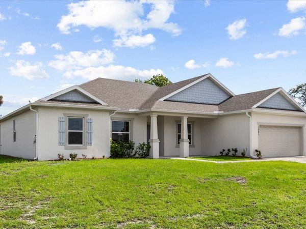 1561 SE Portillo Road, Port St. Lucie, FL 34952