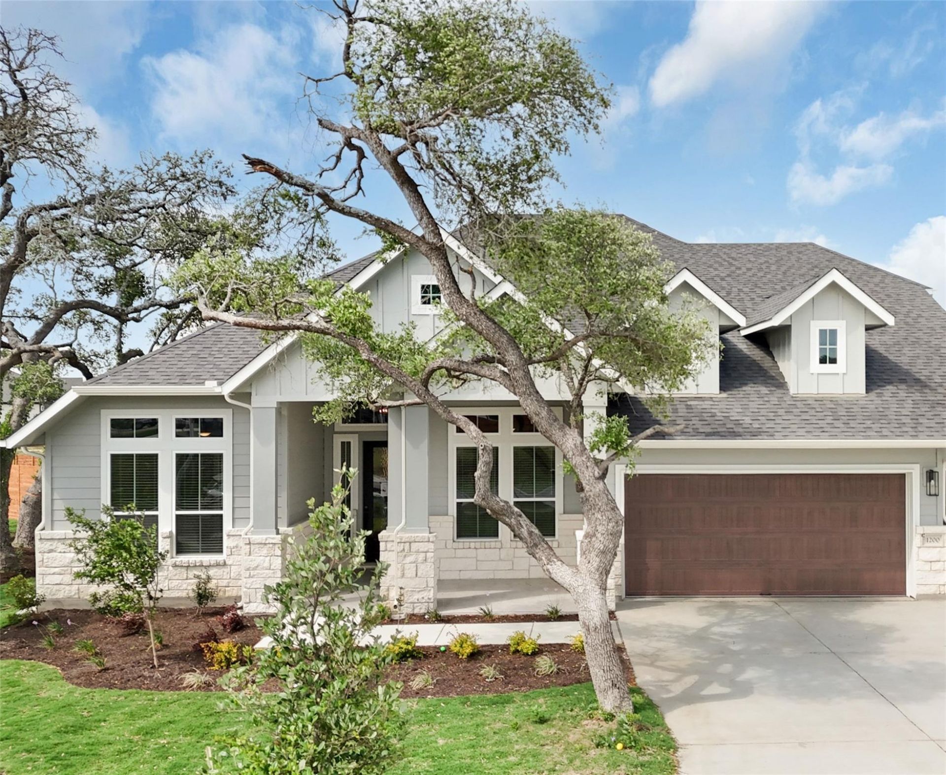 2304 Tobiano Trce, Georgetown, TX 78633 Main Photo