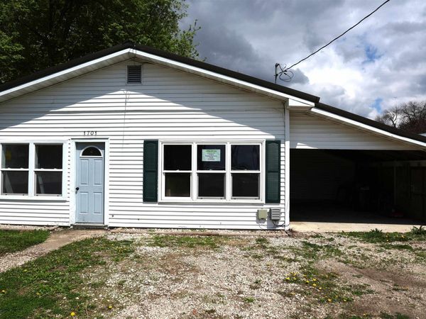 1701 18th Street , Emmetsburg, IA 50536