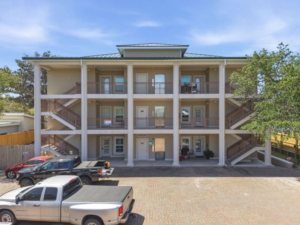 724 Harbor Boulevard, Unit 101, Destin, FL 32541