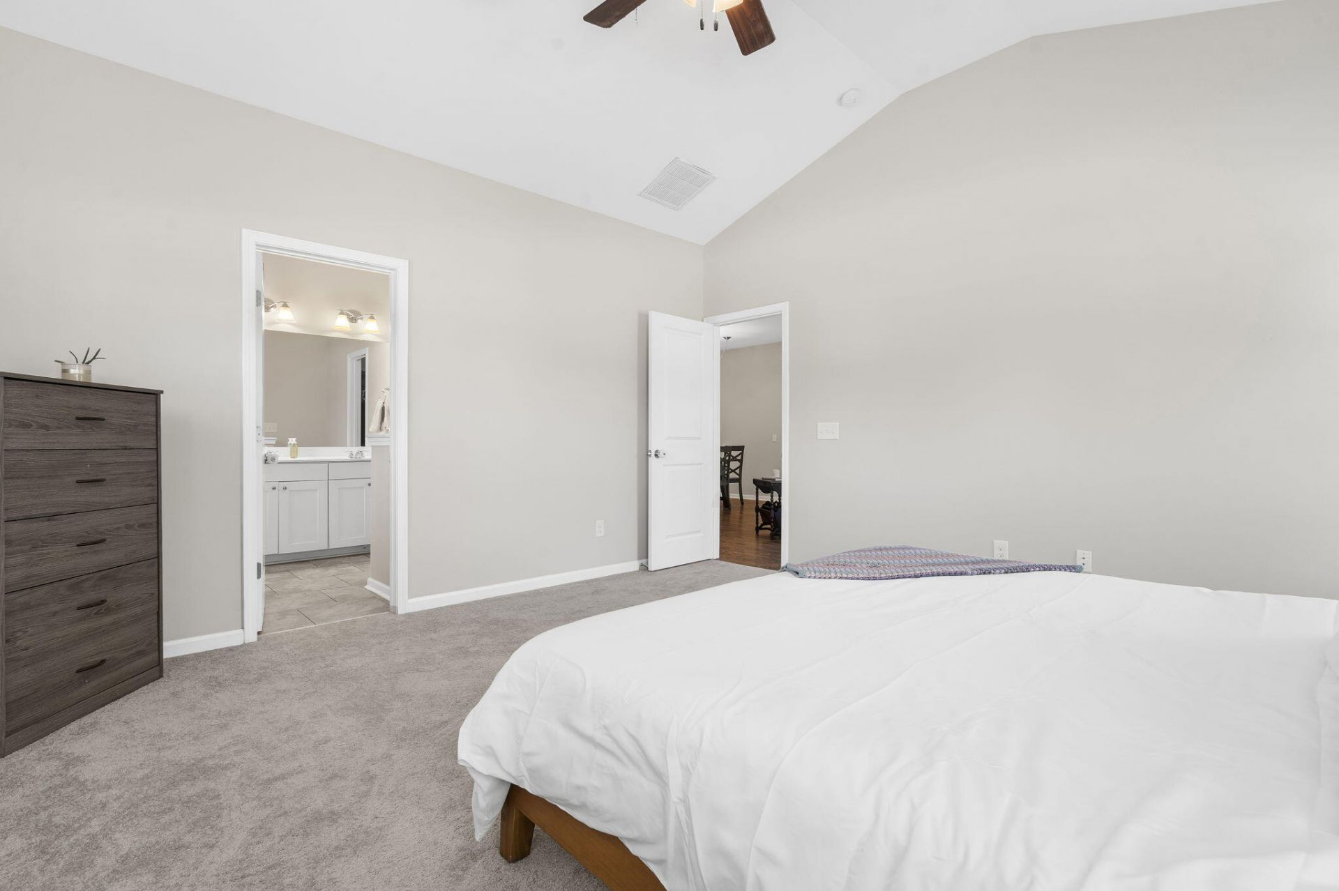 3310 Zoe Street Photo 23