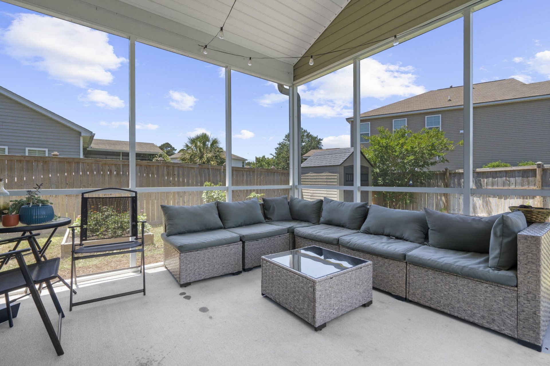 3310 Zoe Street Photo 41