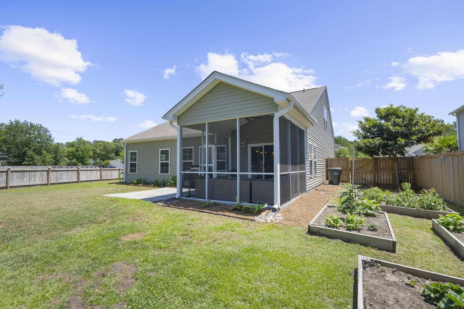 3310 Zoe Street Photo 48