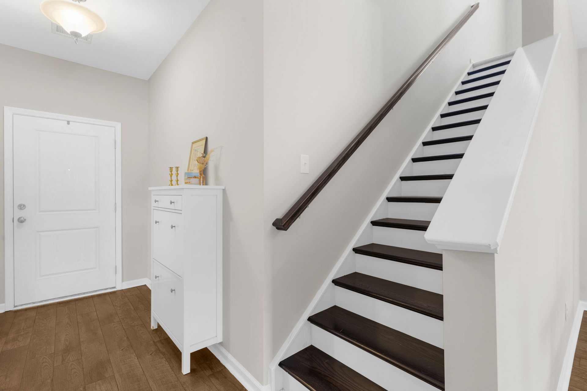 3310 Zoe Street Photo 8