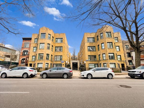 679.5 W Wrightwood Avenue , Unit 3S, Chicago, IL 60614