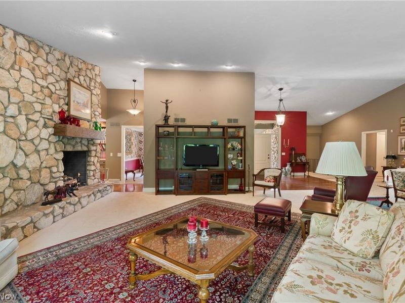 3200 Croydon Drive NW, Canton, OH 44718 Photo 9