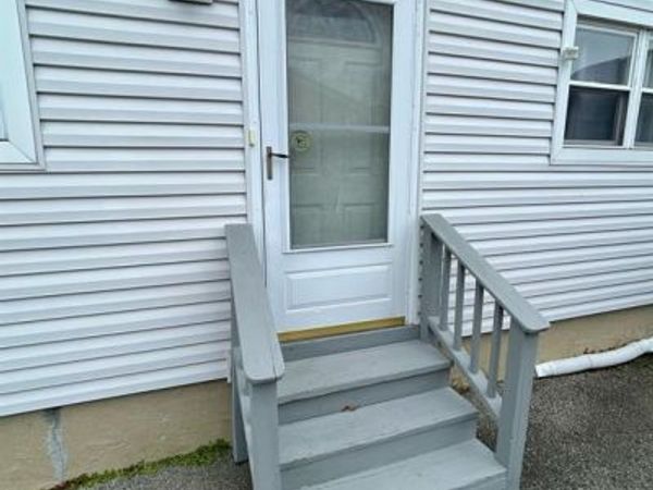 836 Windmill Avenue , West Babylon, NY 11704