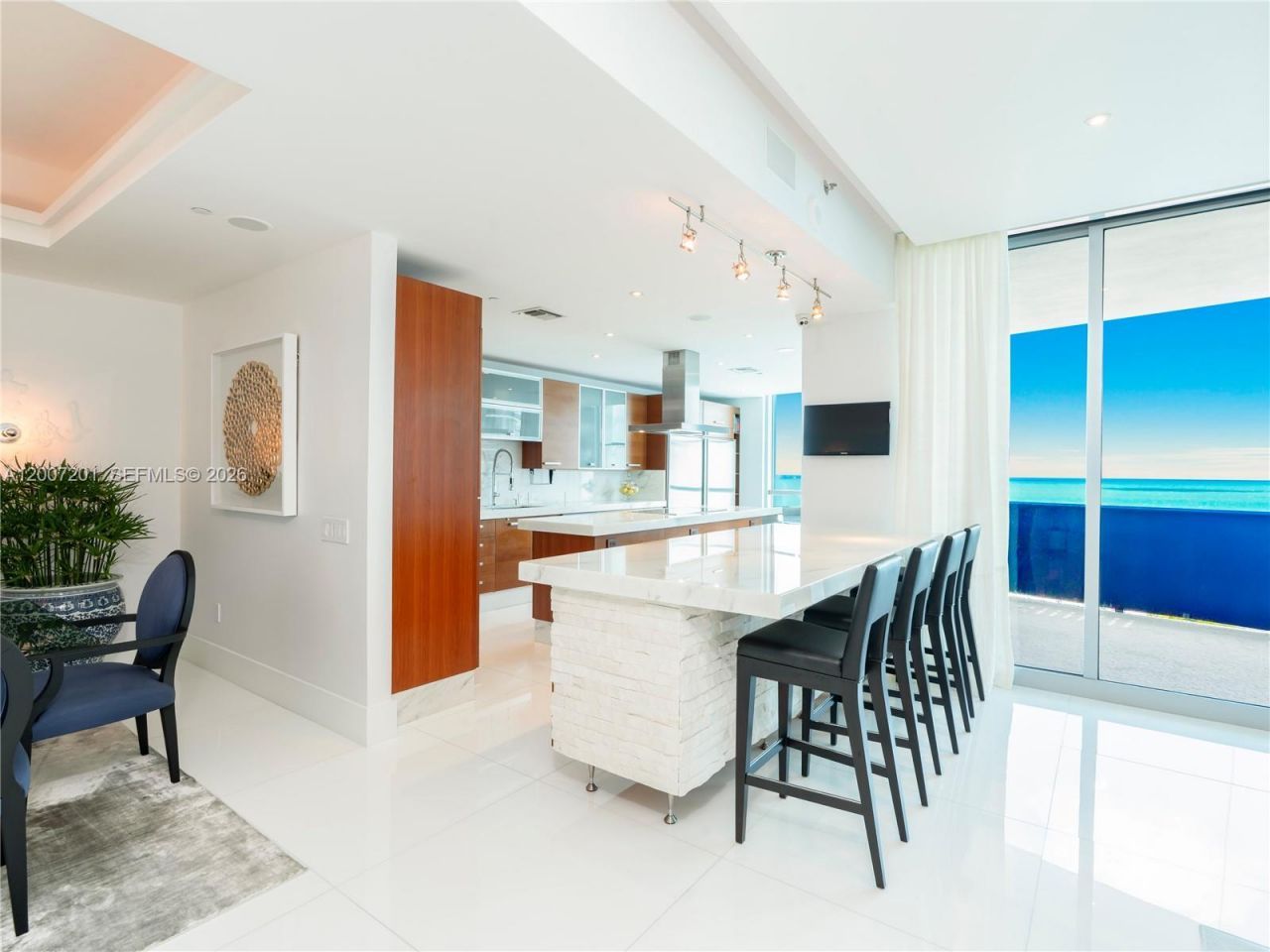 5959 Collins Ave , Unit 906, Miami Beach, FL 33140 Photo
