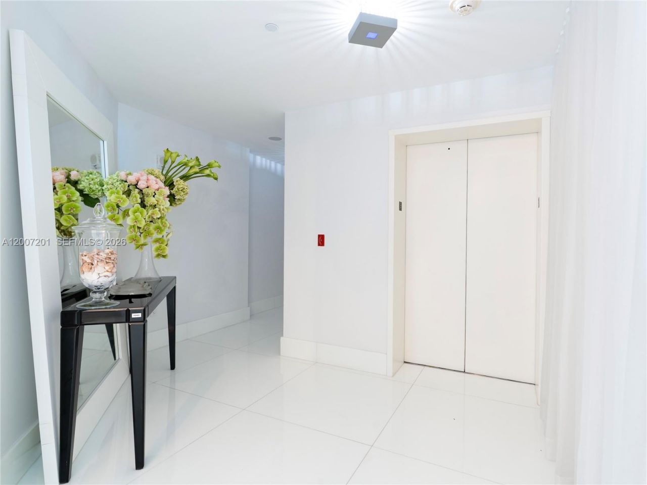 5959 Collins Ave , Unit 906, Miami Beach, FL 33140 Photo